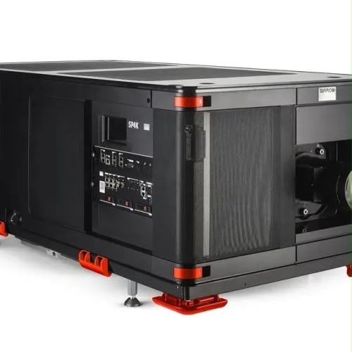 Projetor Barco SP4K de grande porte